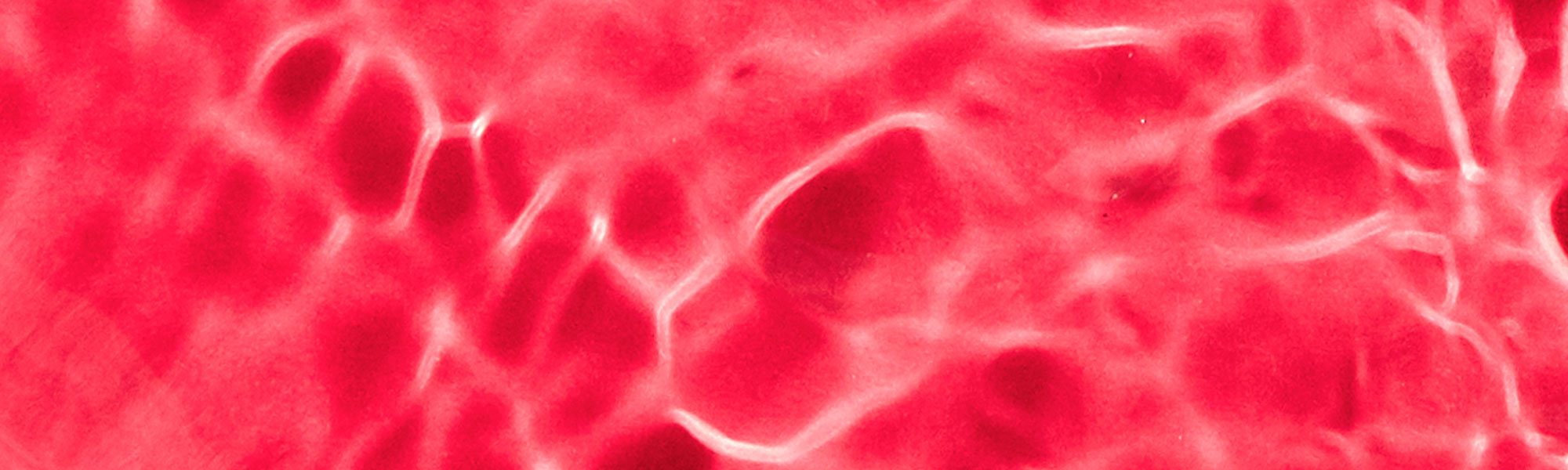 Ácido glicólico em fundo vermelho