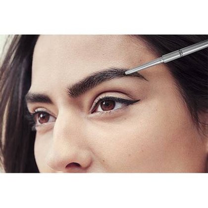 Loreal Paris Brow Artist Skinny Definer Brunette 3600523796854 Model