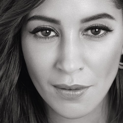 leila-bekhti-volume-million-hero
