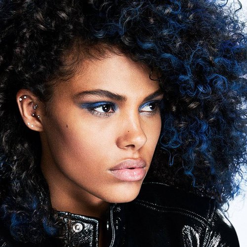 Tina Kunakey Colorista Blue Hero